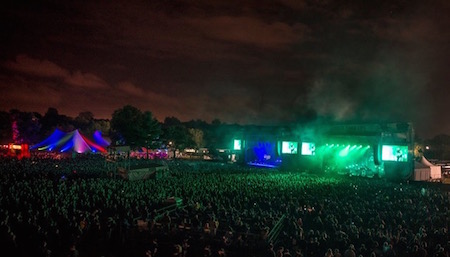 LOUDER THAN LIFE crowd, photo by Strati Hovartos