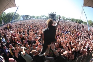 Welcome to Rockville crowd