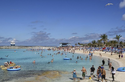 ShipRocked guests on the Norwegian Pearl deck